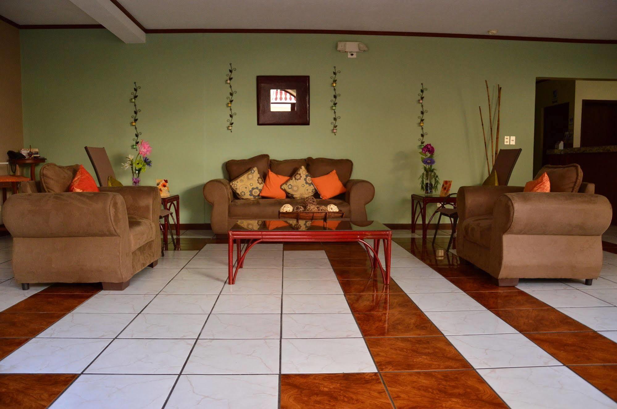 Fotherhouse Hotel San Salvador